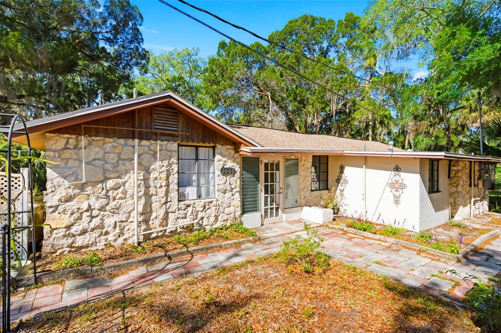 ARTHUR GIBSONS SUB - Residential