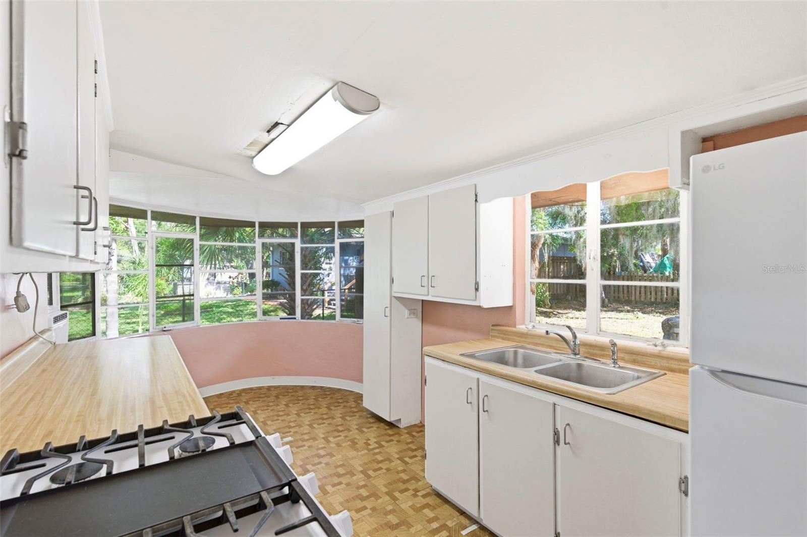 ARTHUR GIBSONS SUB - Residential