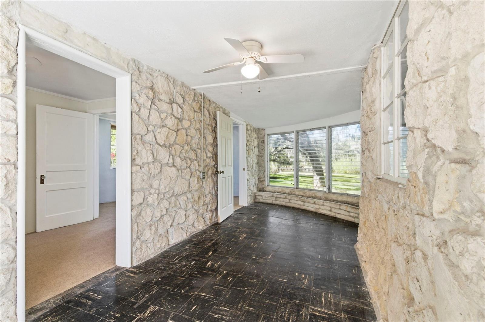 ARTHUR GIBSONS SUB - Residential