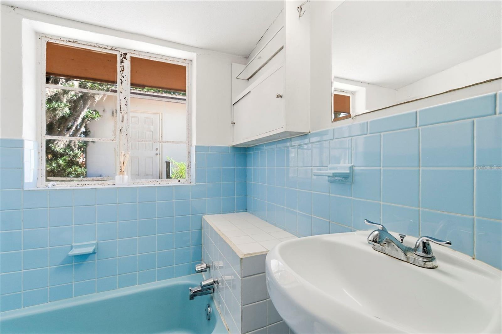 ARTHUR GIBSONS SUB - Residential