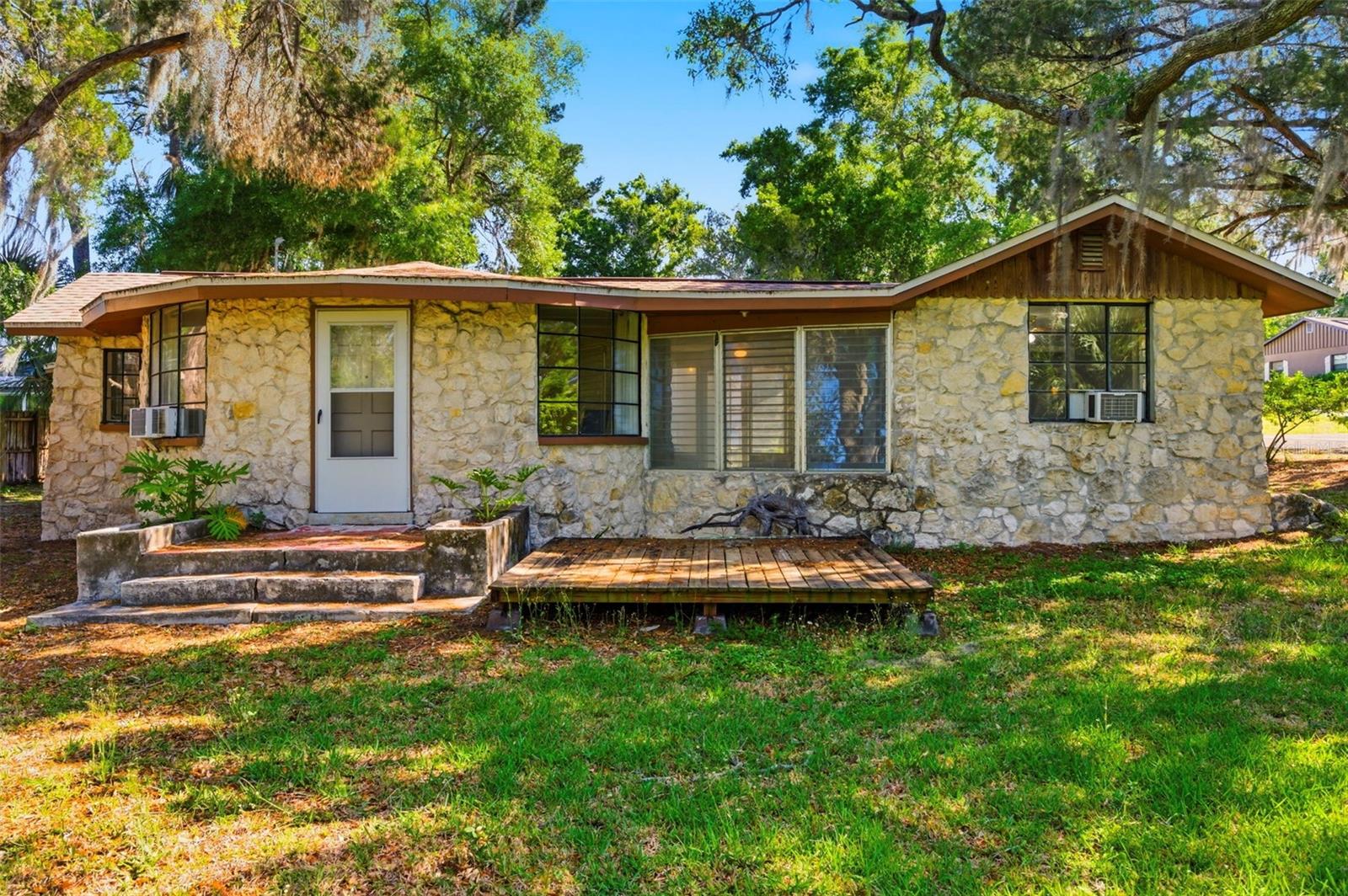 ARTHUR GIBSONS SUB - Residential