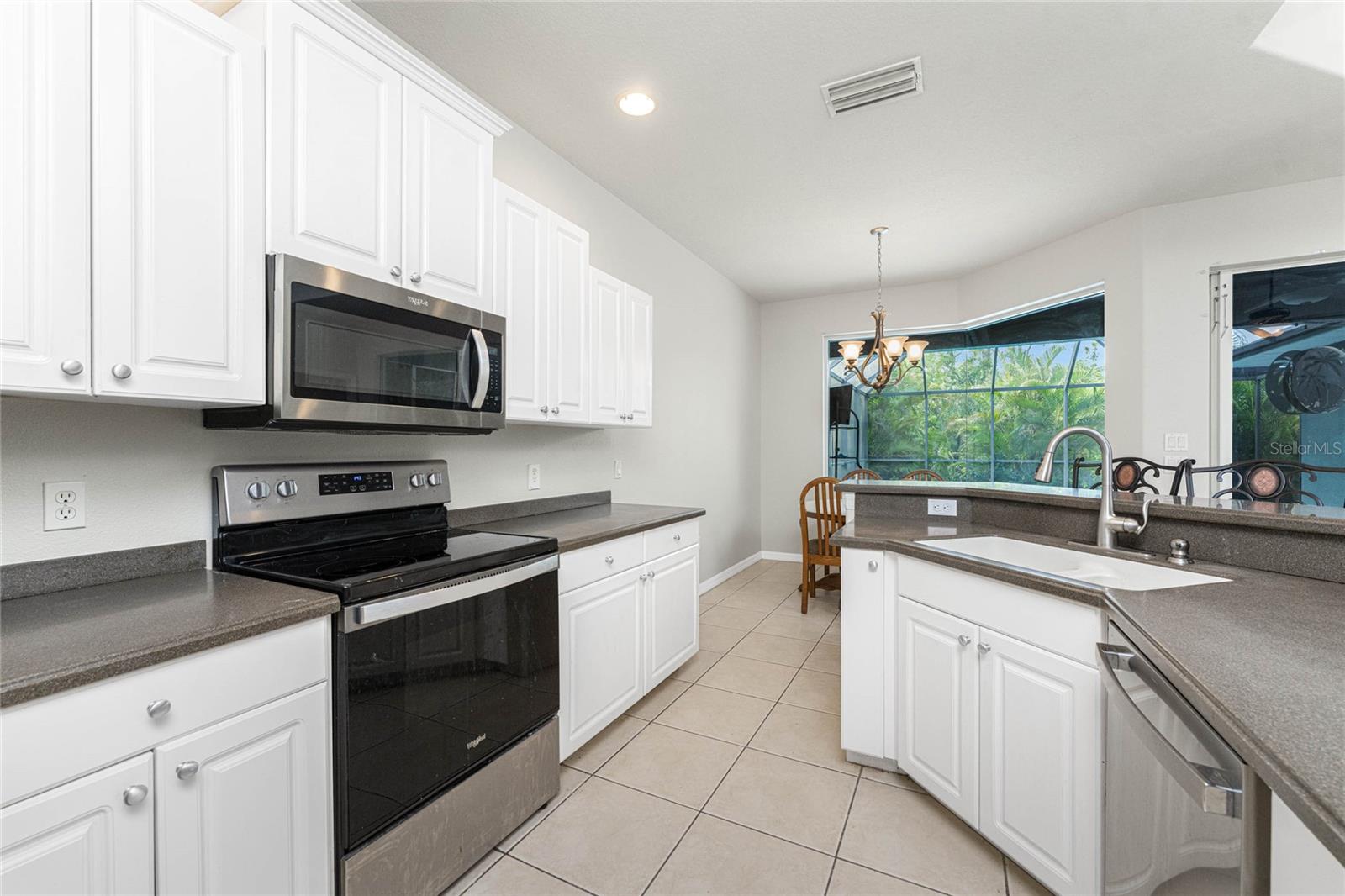 ROTONDA LAKES - Residential