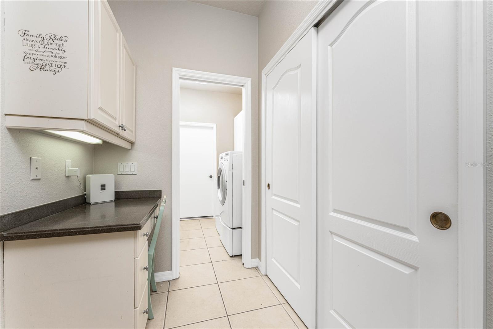 ROTONDA LAKES - Residential