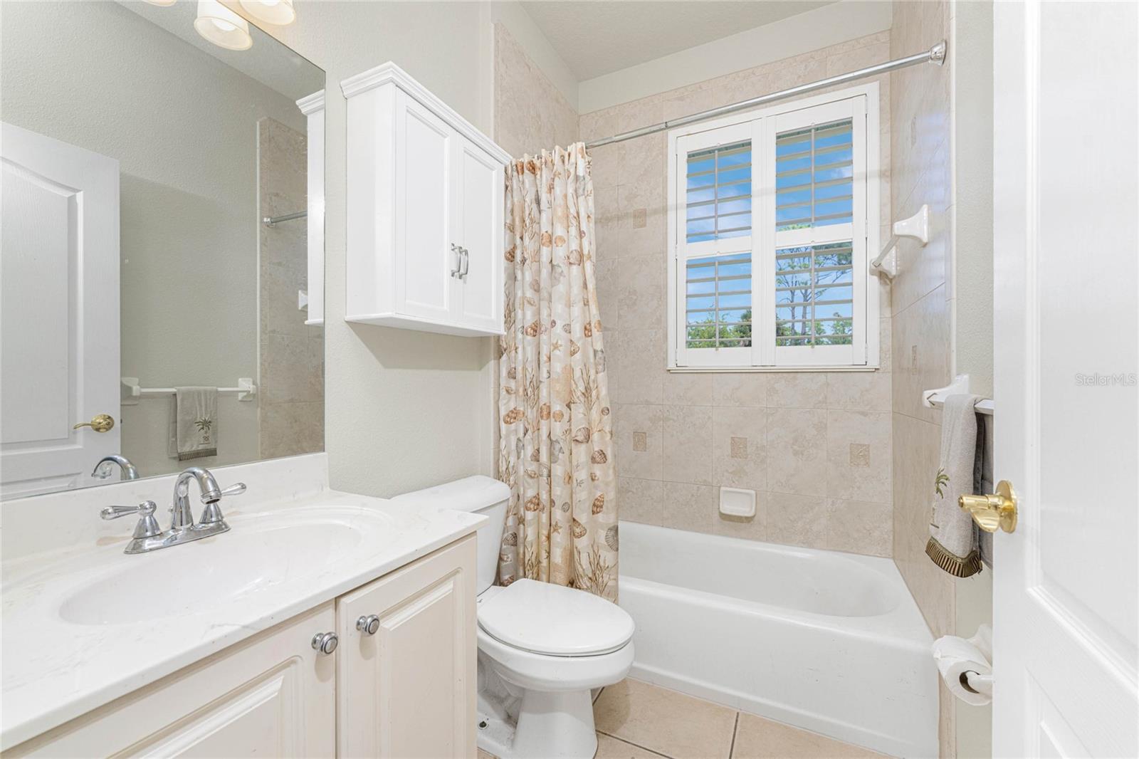 ROTONDA LAKES - Residential