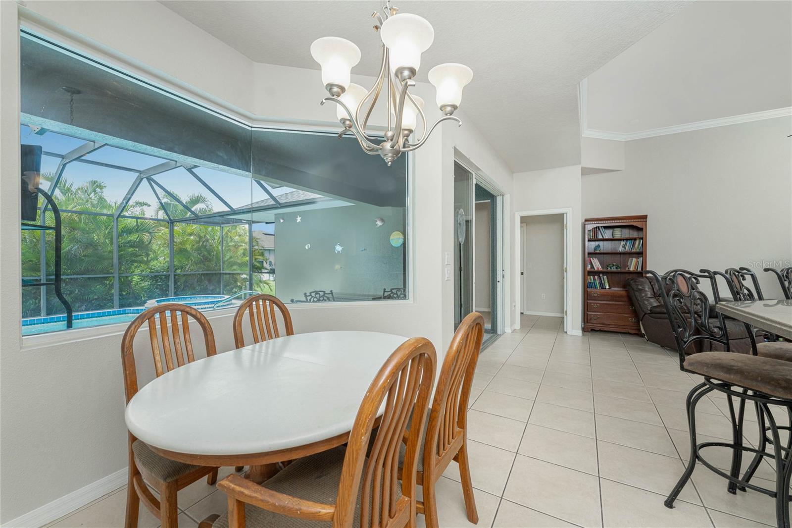 ROTONDA LAKES - Residential