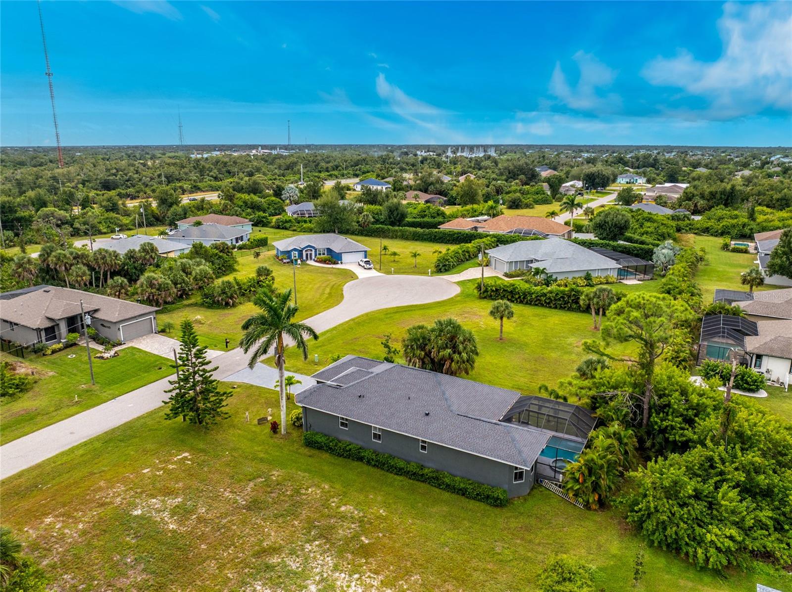 ROTONDA LAKES - Residential