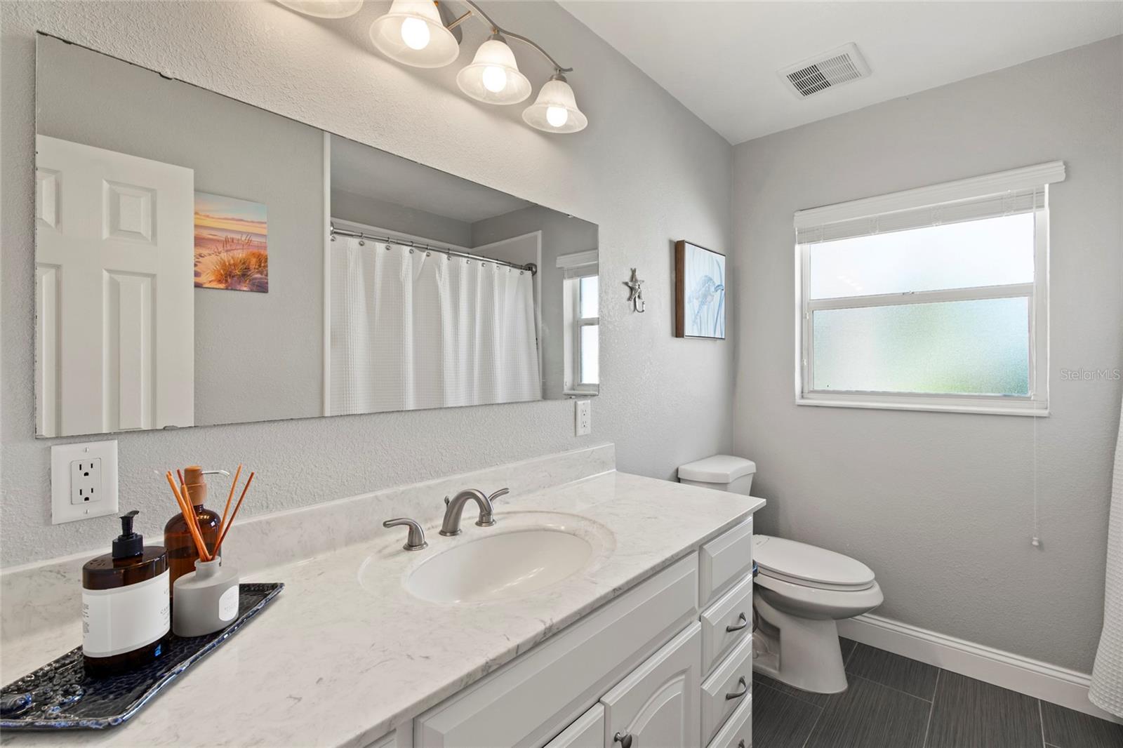 BAYSHORE GARDENS SEC 5 - Residential