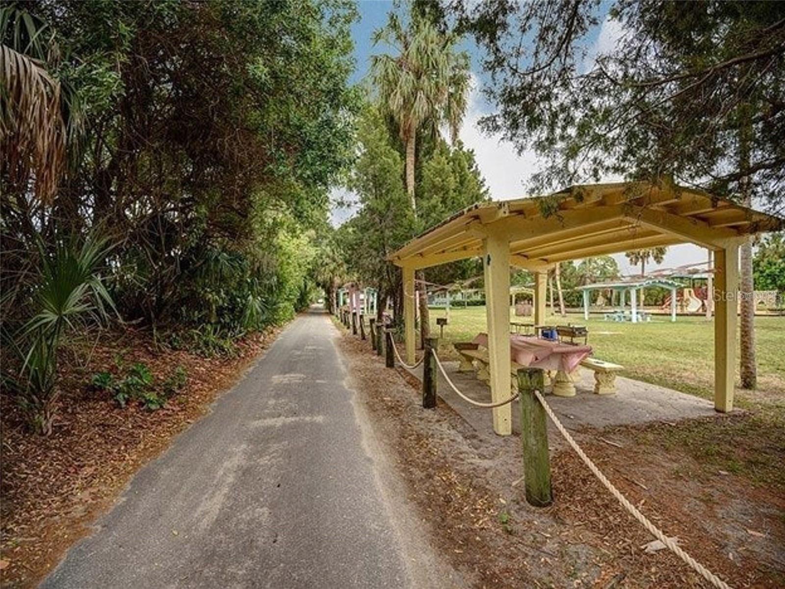 BAYSHORE GARDENS SEC 5 - Residential