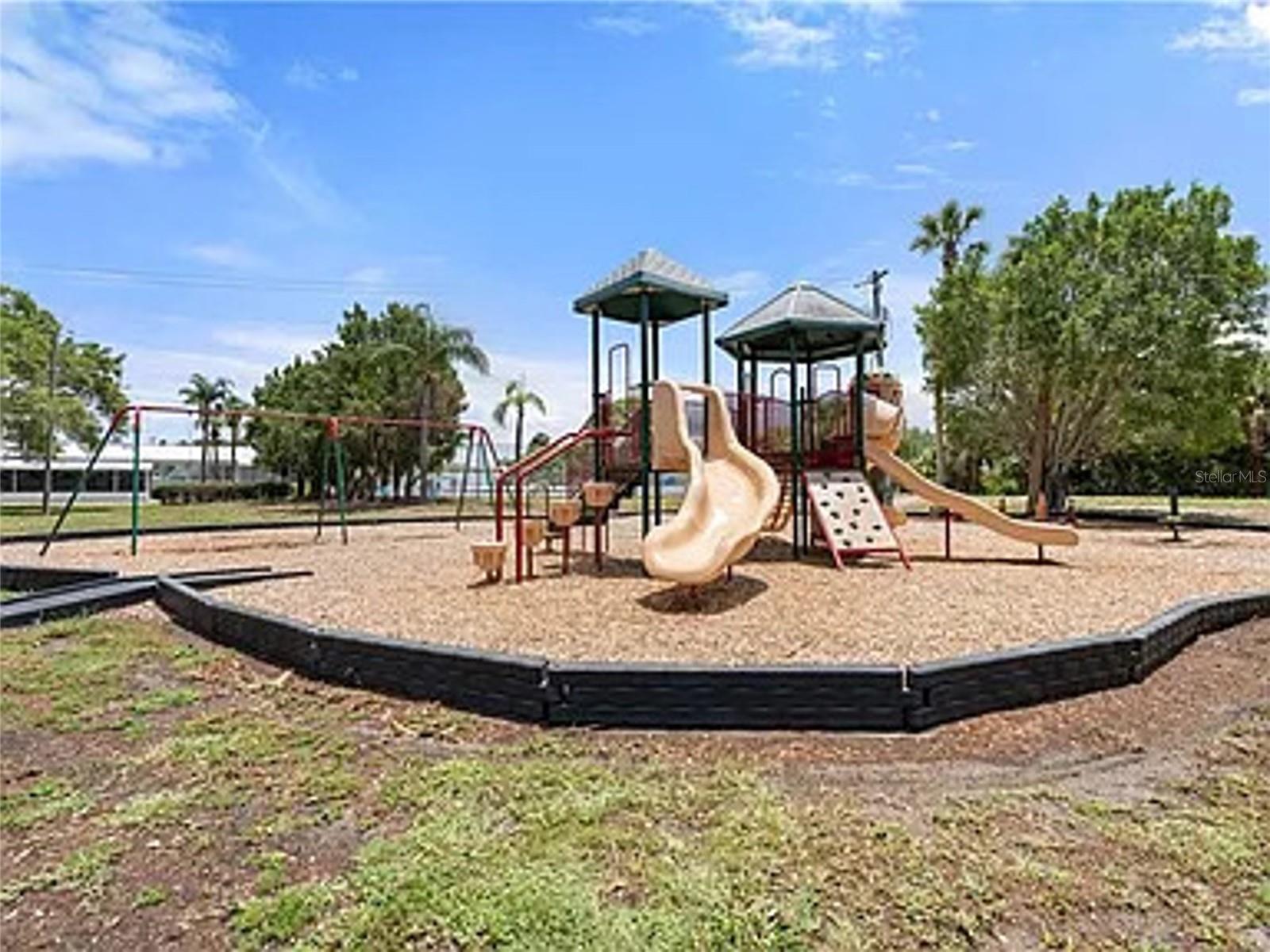 BAYSHORE GARDENS SEC 5 - Residential