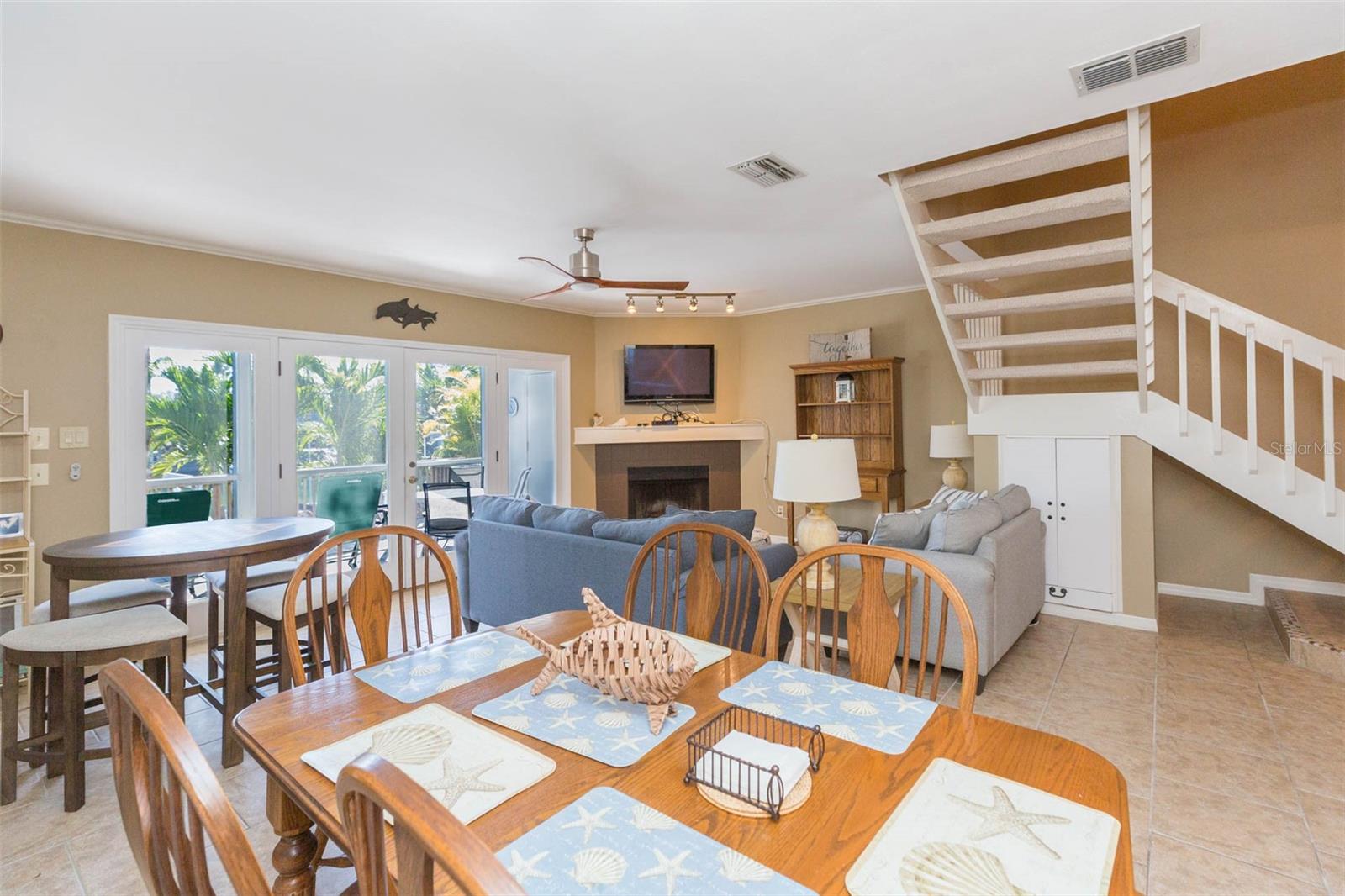 903 PINELLAS BAYWAY S 102