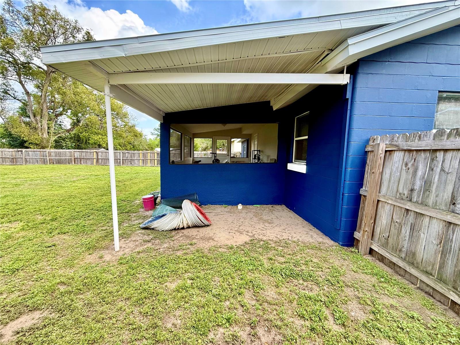 ACREAGE & UNREC - Residential