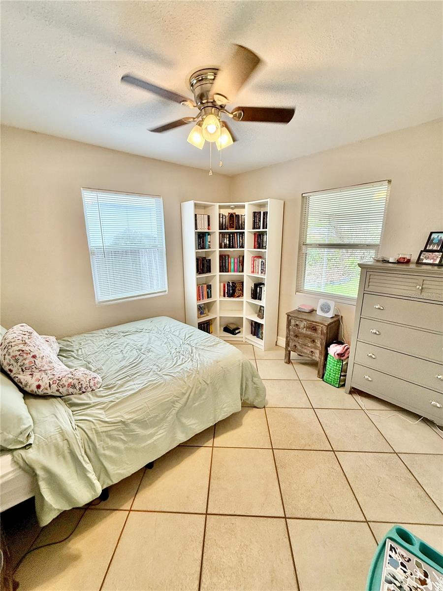 ACREAGE & UNREC - Residential