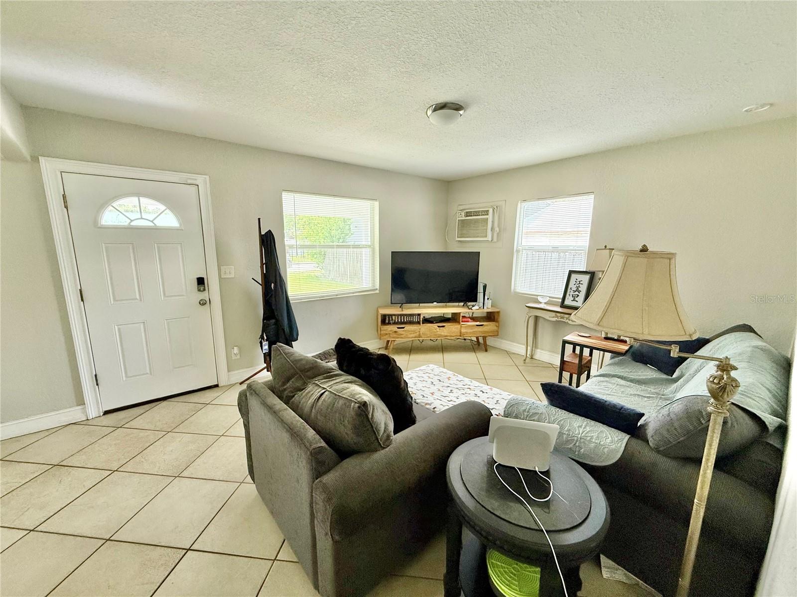 ACREAGE & UNREC - Residential