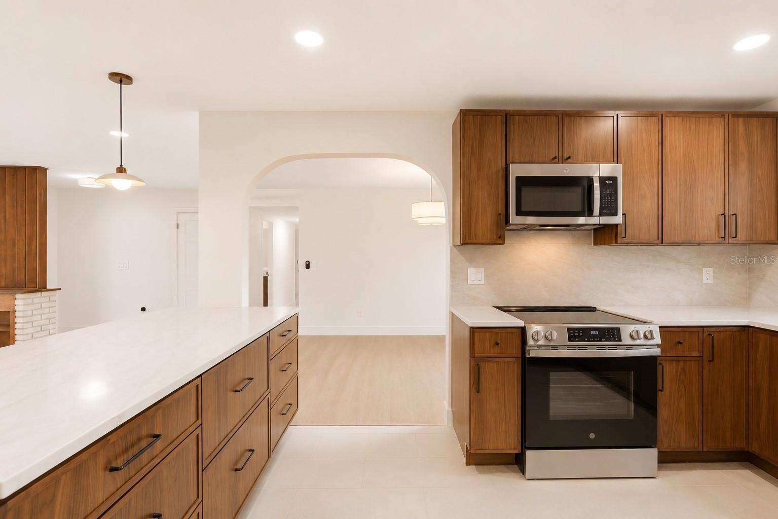 SKYCREST - Residential