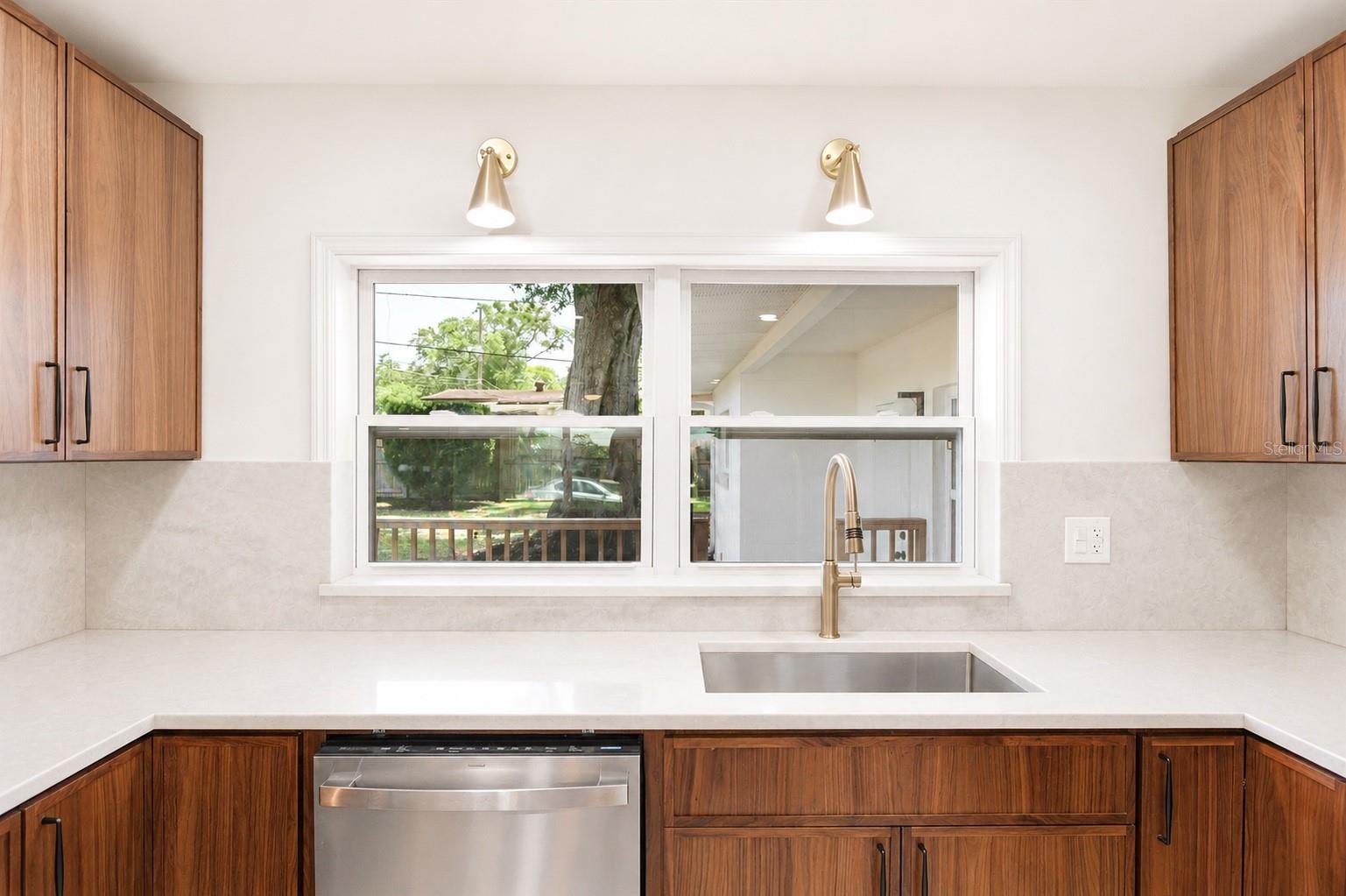 SKYCREST - Residential