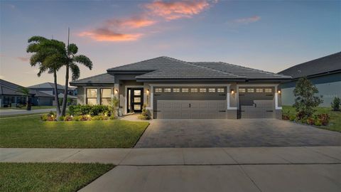 A home in AUBURNDALE