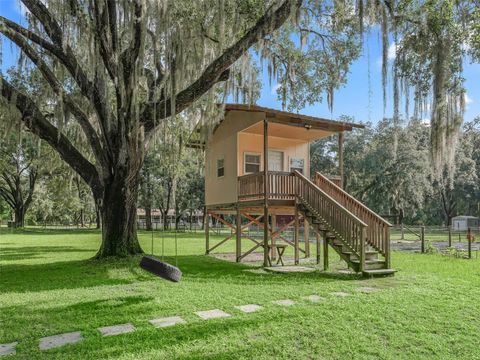 A home in DUNNELLON