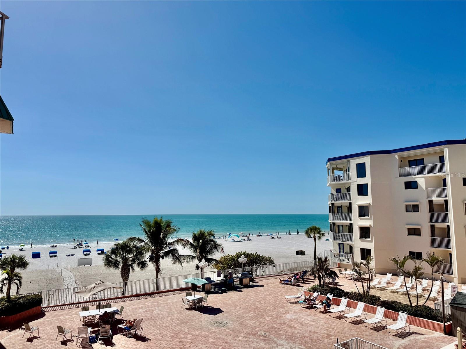 BEACH COTTAGE CONDO - Residential