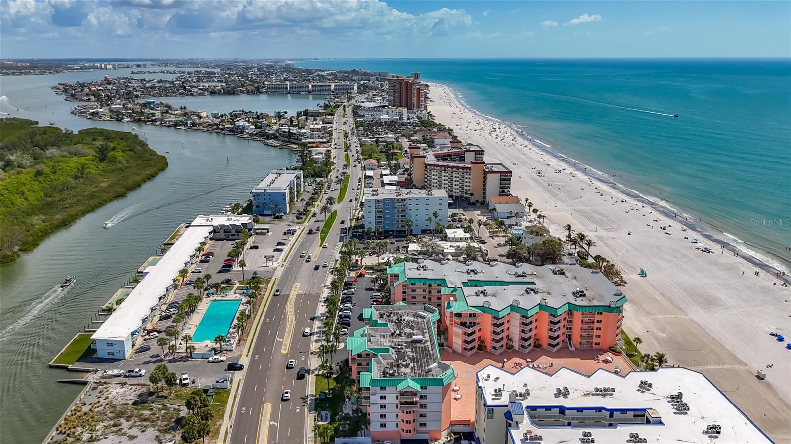 BEACH COTTAGE CONDO - Residential