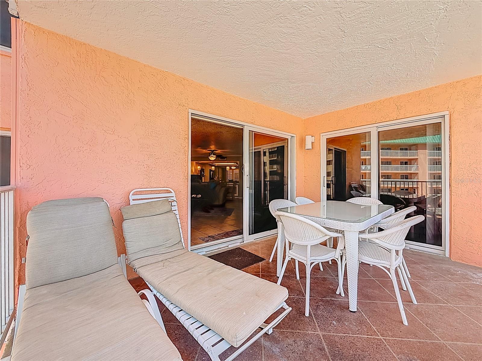 BEACH COTTAGE CONDO - Residential