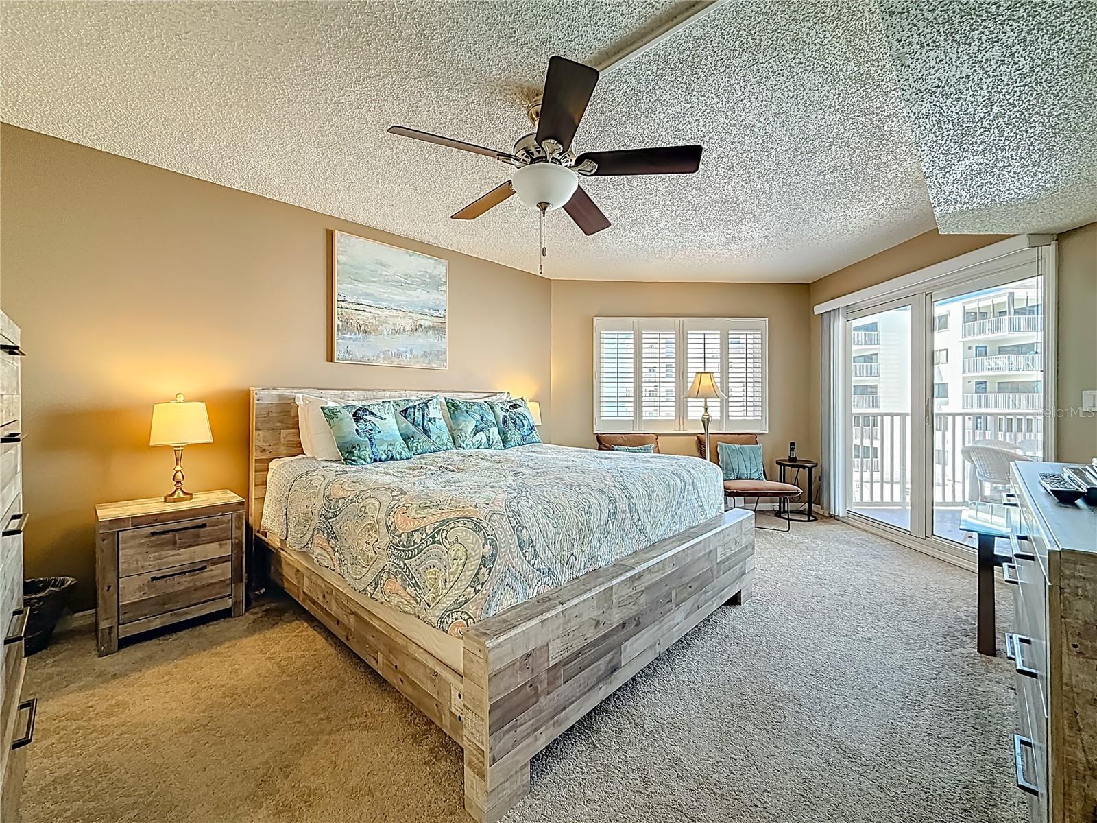 BEACH COTTAGE CONDO - Residential