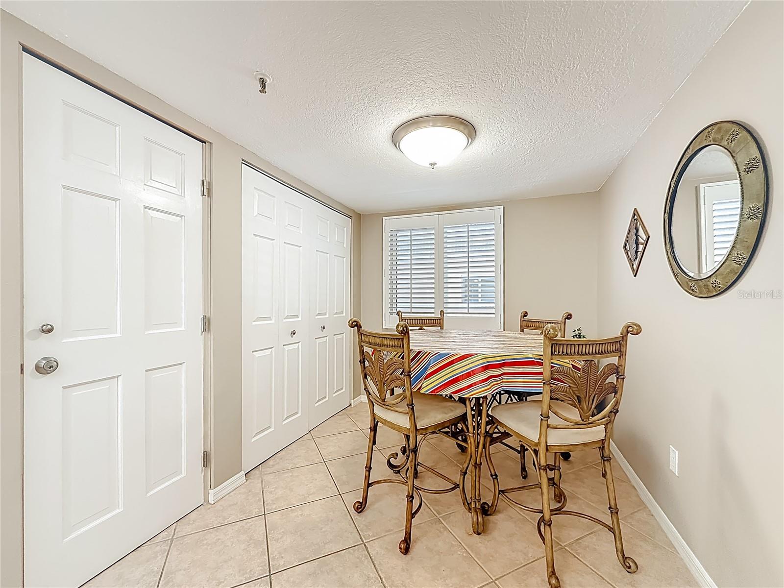 BEACH COTTAGE CONDO - Residential