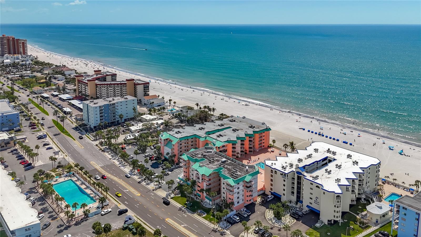 BEACH COTTAGE CONDO - Residential