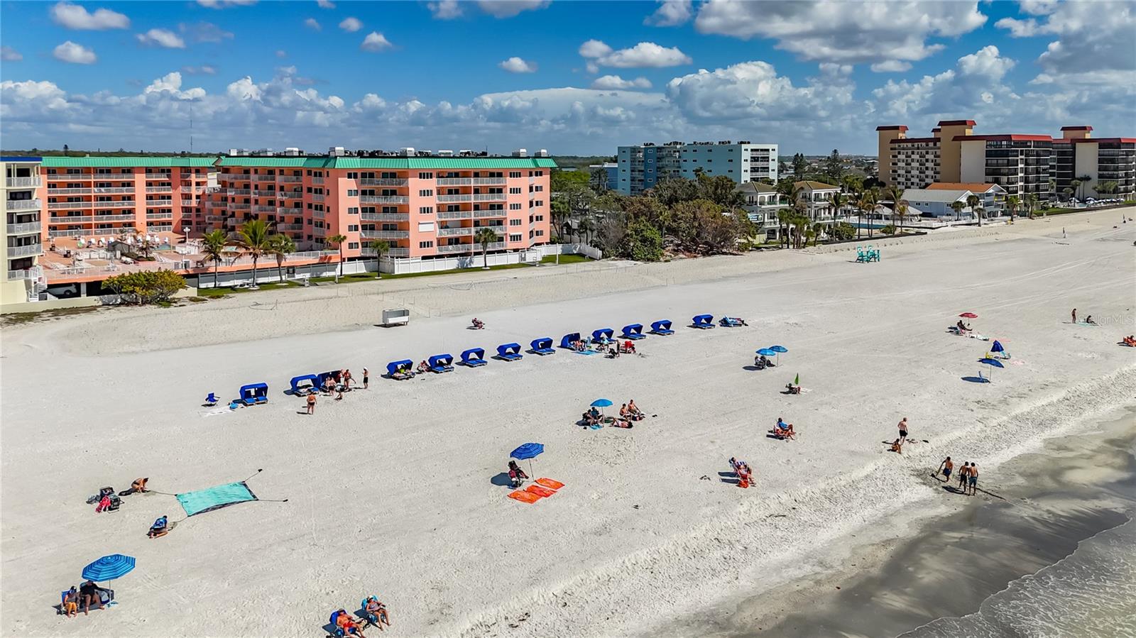 BEACH COTTAGE CONDO - Residential