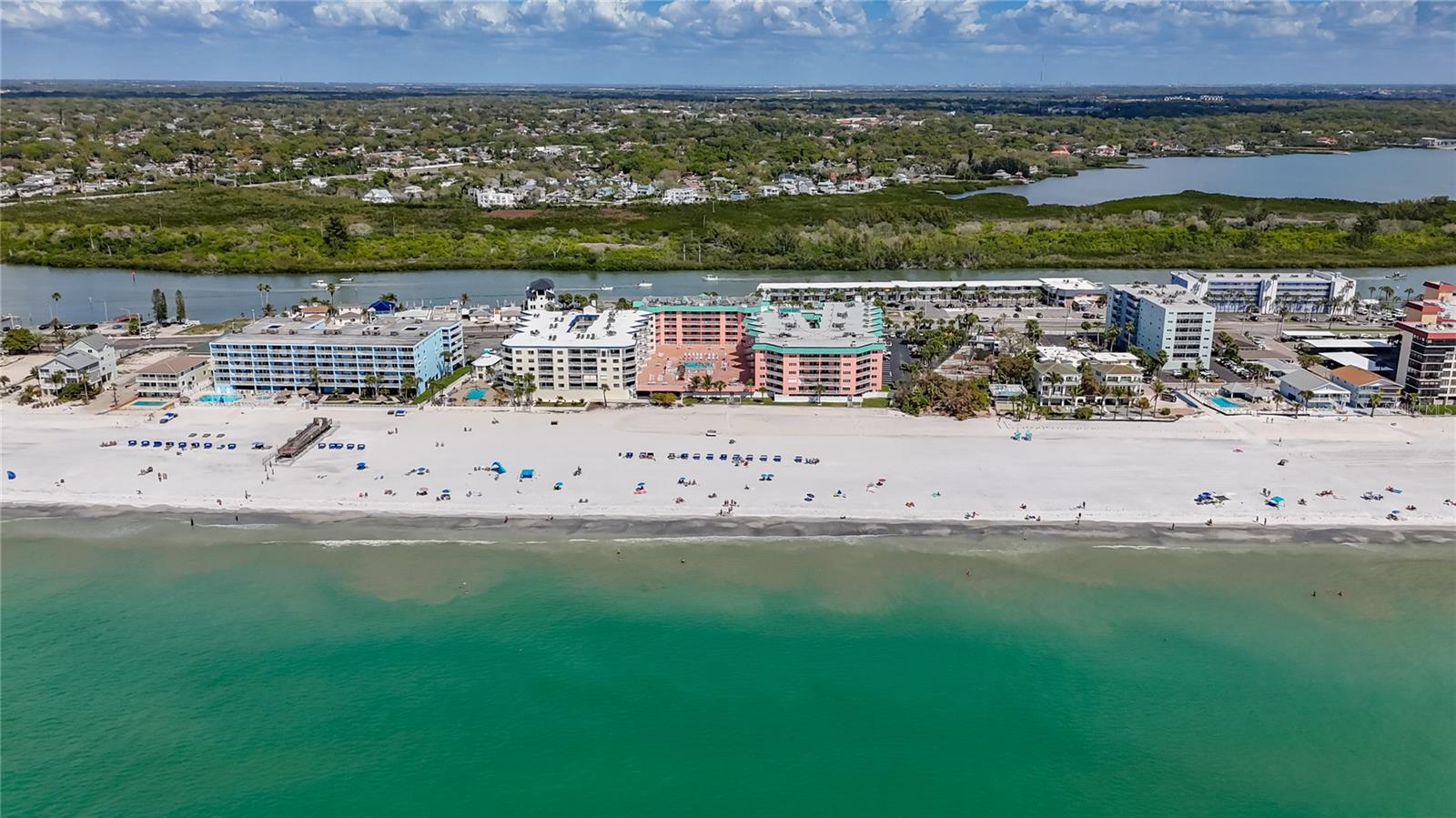 BEACH COTTAGE CONDO - Residential