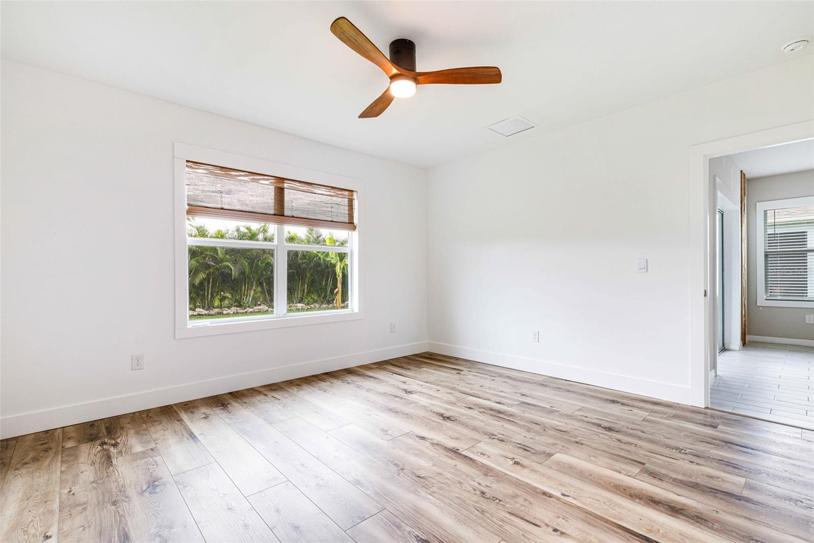 CORAL BAY - Residential