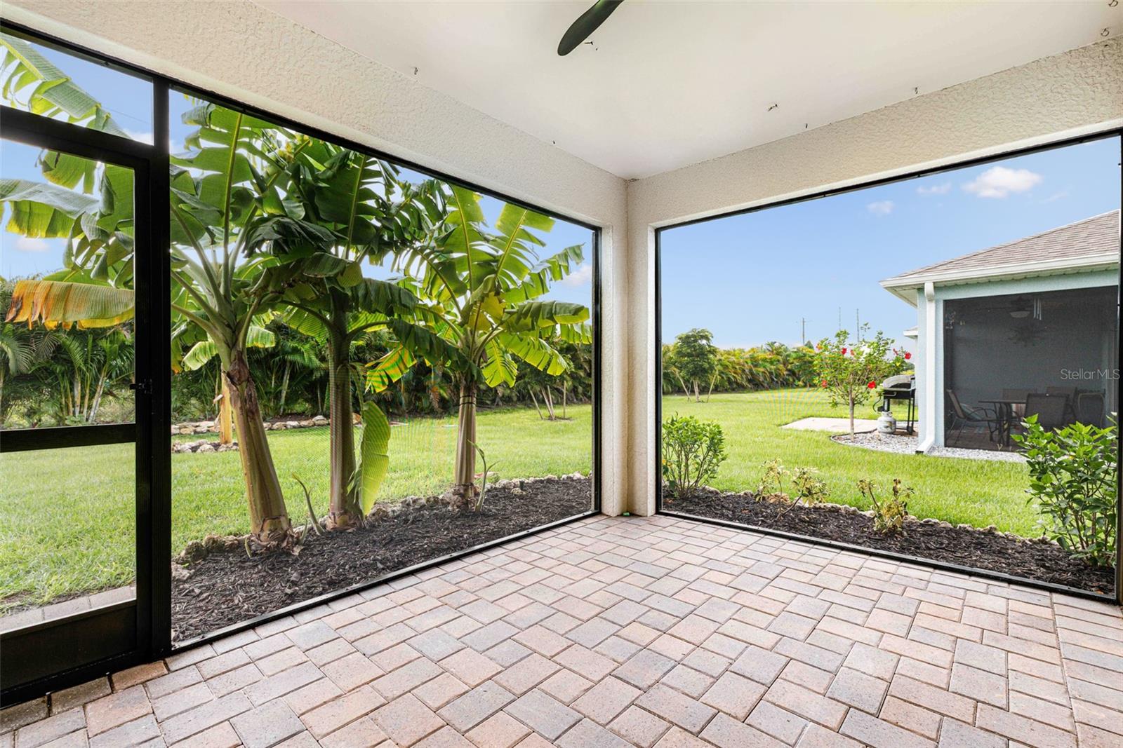 CORAL BAY - Residential