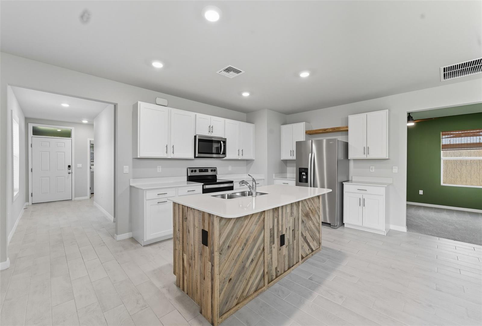 CORAL BAY - Residential