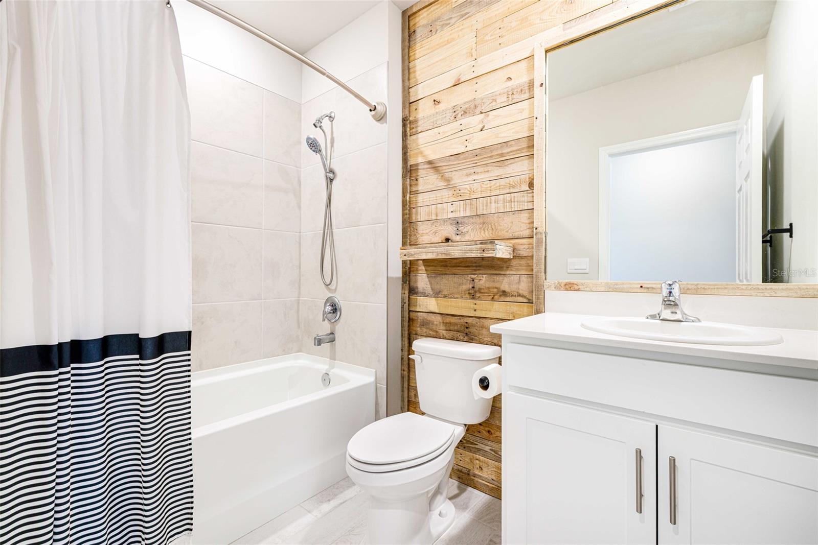 CORAL BAY - Residential