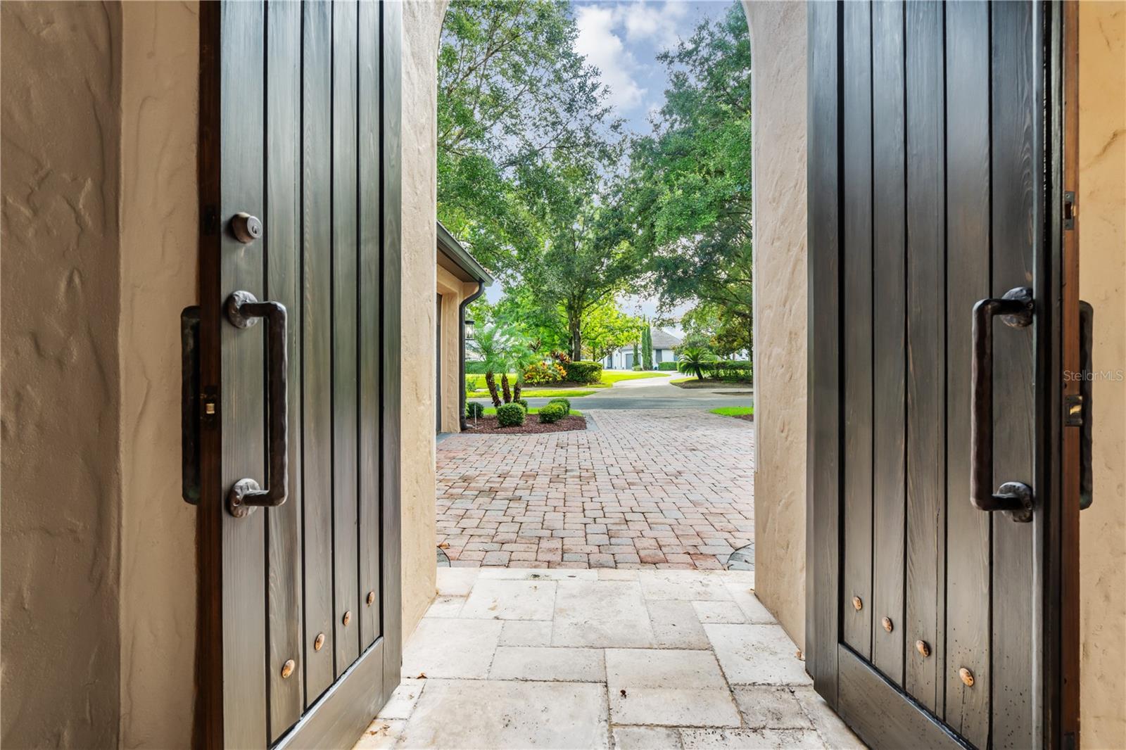 9841 COVENT GARDEN DRIVE