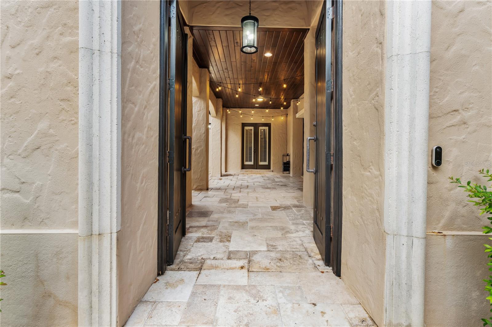 9841 COVENT GARDEN DRIVE