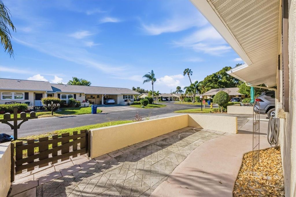 Photo of 390 301 Boulevard W #27C, Bradenton, FL 34205 (MLS # A4678652)