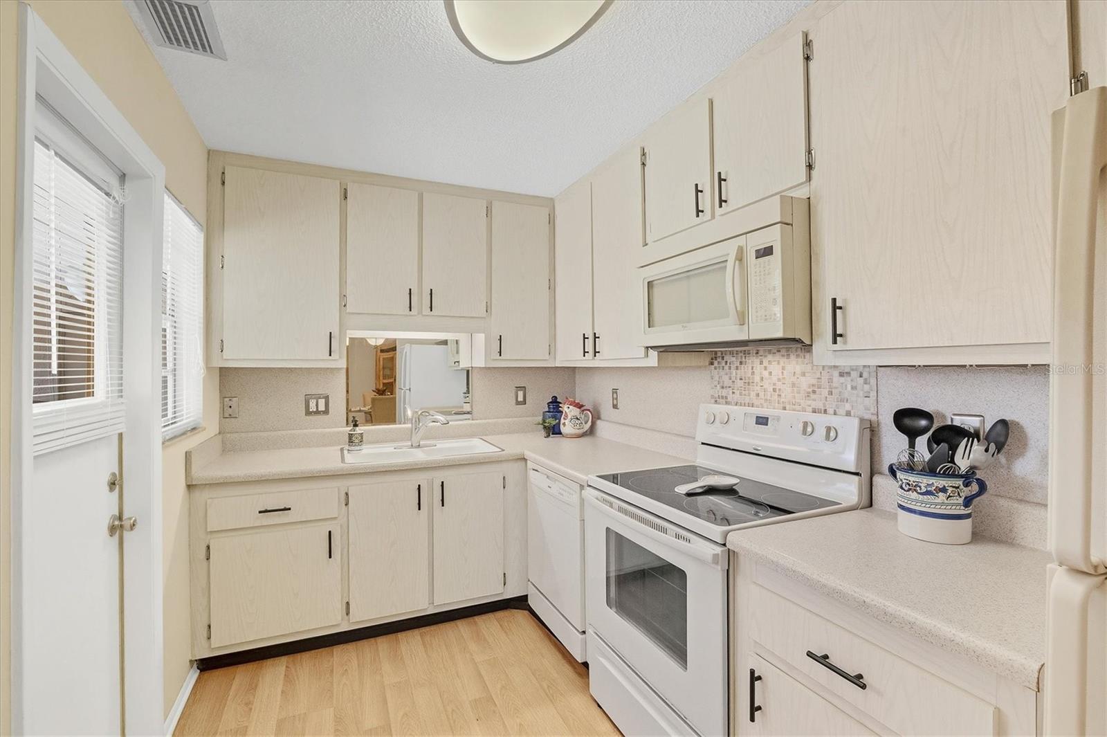 DESOTO SQUARE VILLAS PH II - Residential