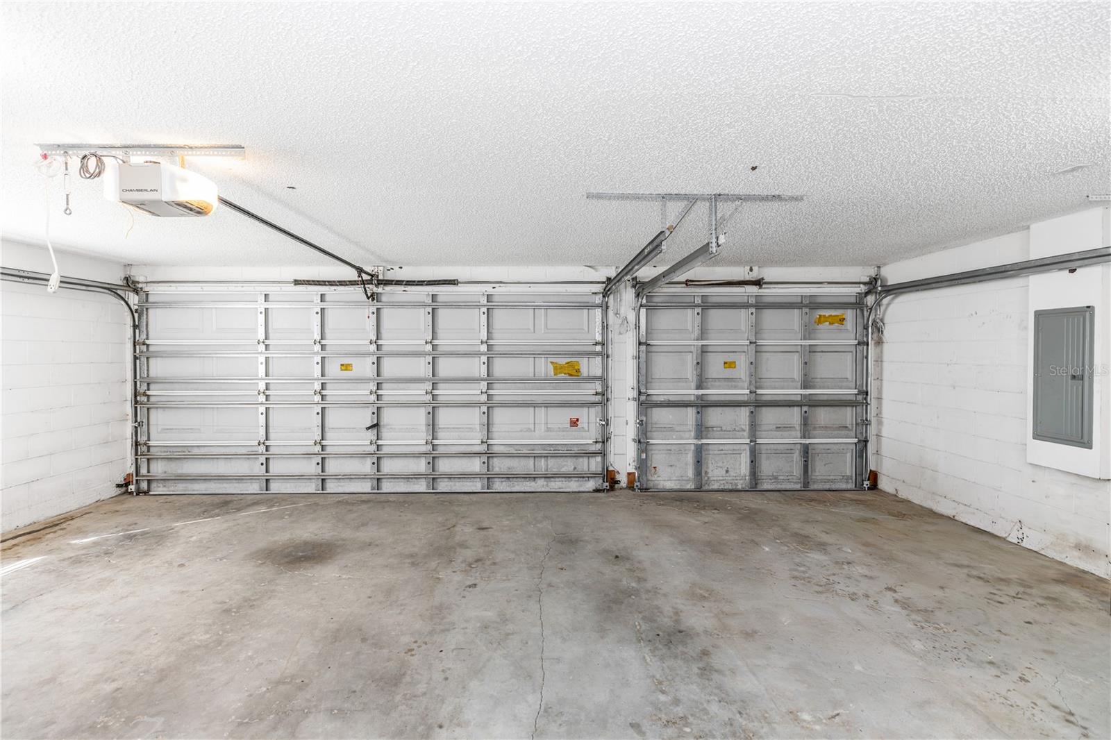 DELTONA LAKES UNIT 32 - Residential