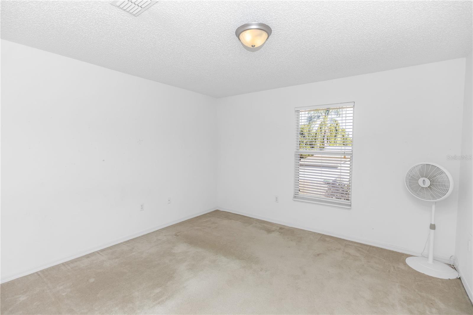 DELTONA LAKES UNIT 32 - Residential