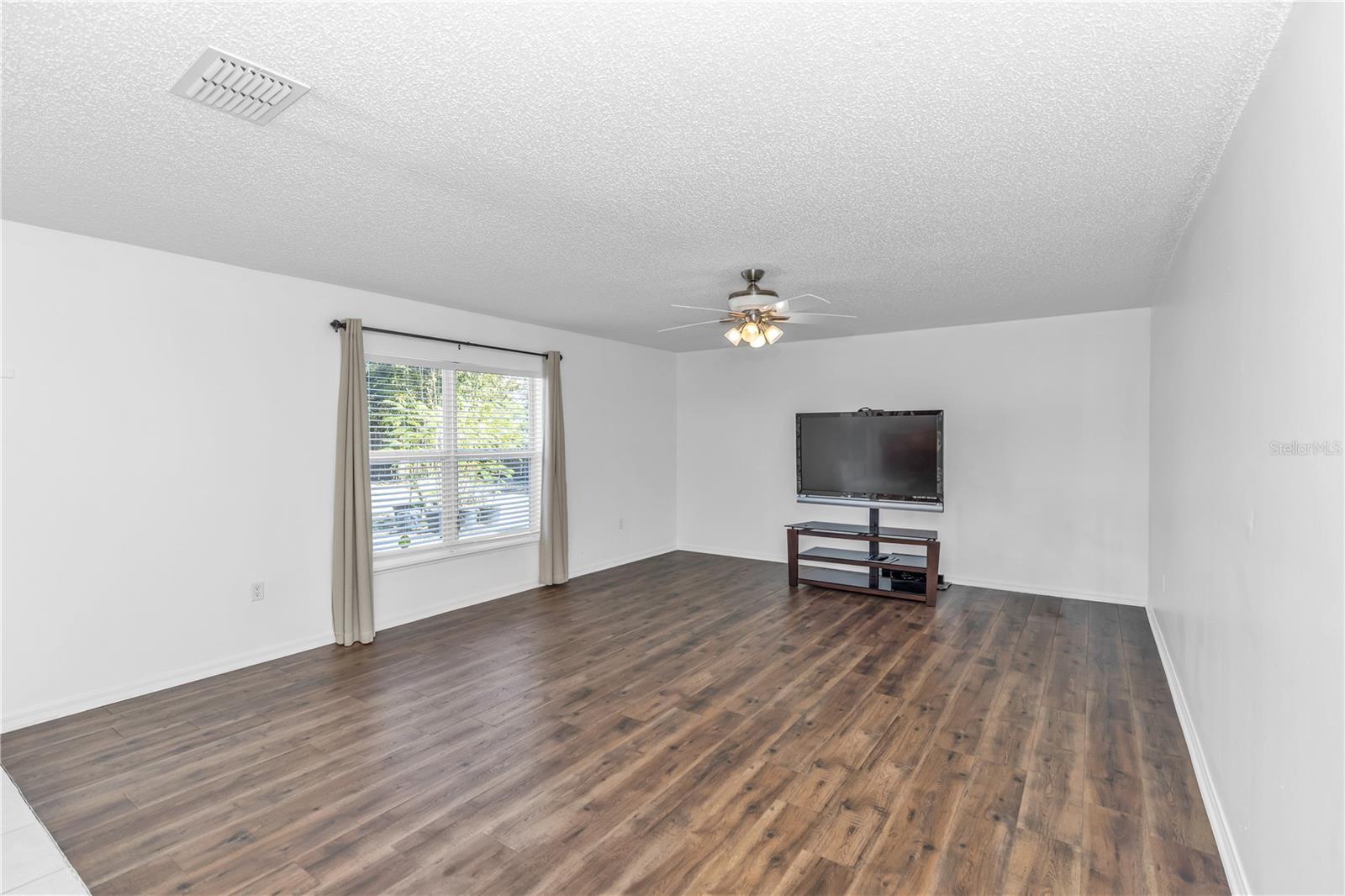 DELTONA LAKES UNIT 32 - Residential