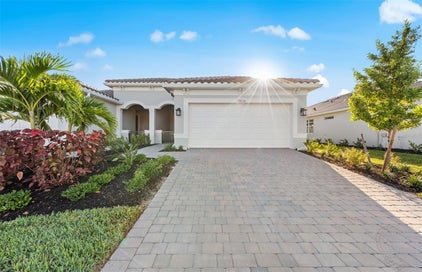 Nokomis FL Homes for Sale | Waterfront & Golf Communities 46 6855 CALI COURT NOKOMIS FL 34275