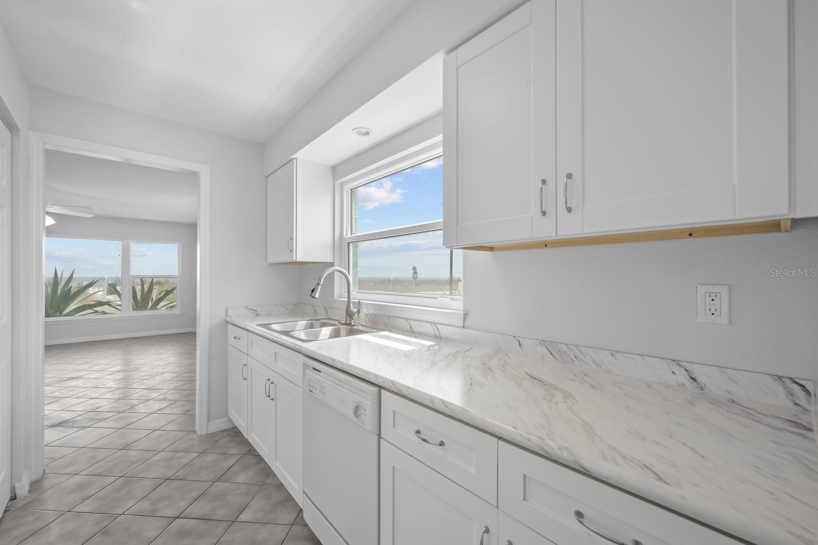 SOUTHERN SHORES CONDO - Residential