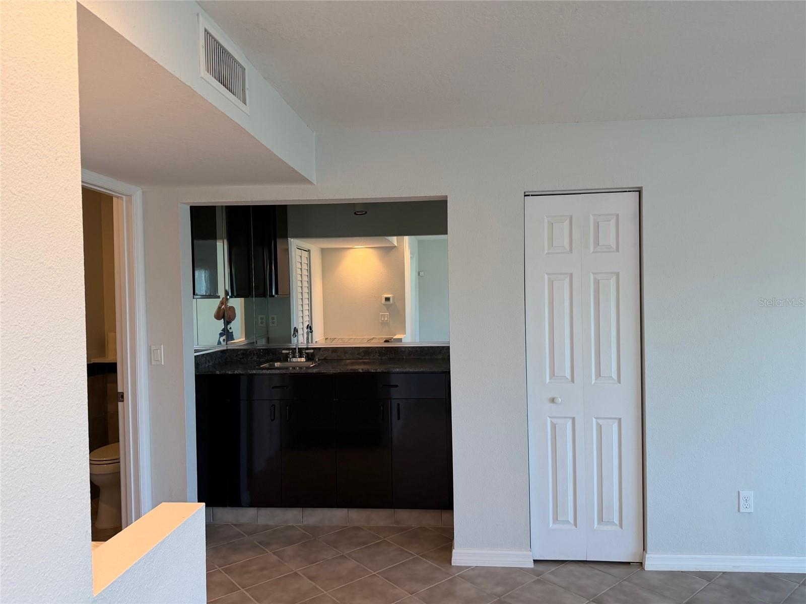 SOUTHERN SHORES CONDO - Residential