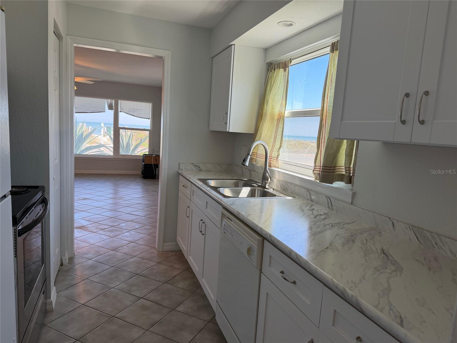 SOUTHERN SHORES CONDO - Residential