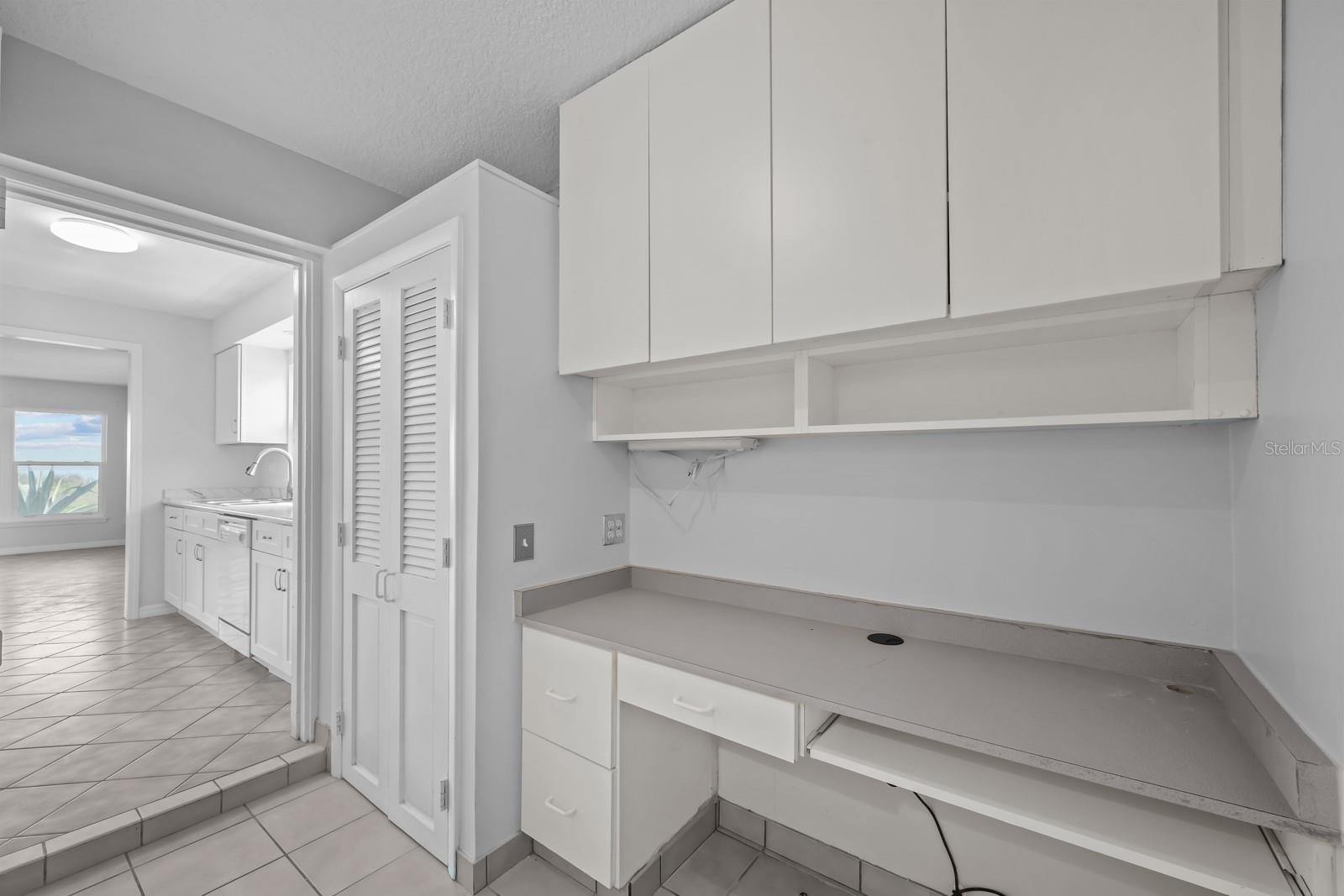 SOUTHERN SHORES CONDO - Residential