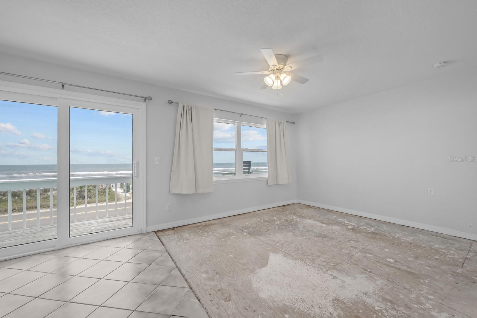 SOUTHERN SHORES CONDO - Residential