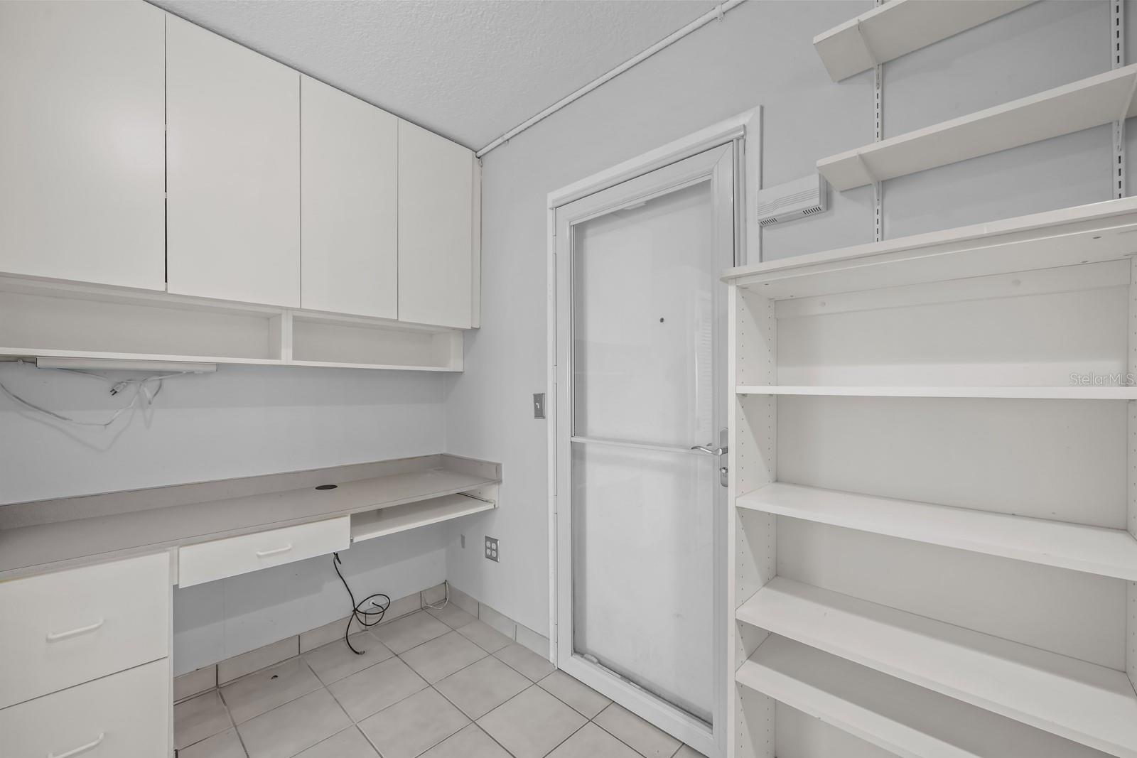 SOUTHERN SHORES CONDO - Residential