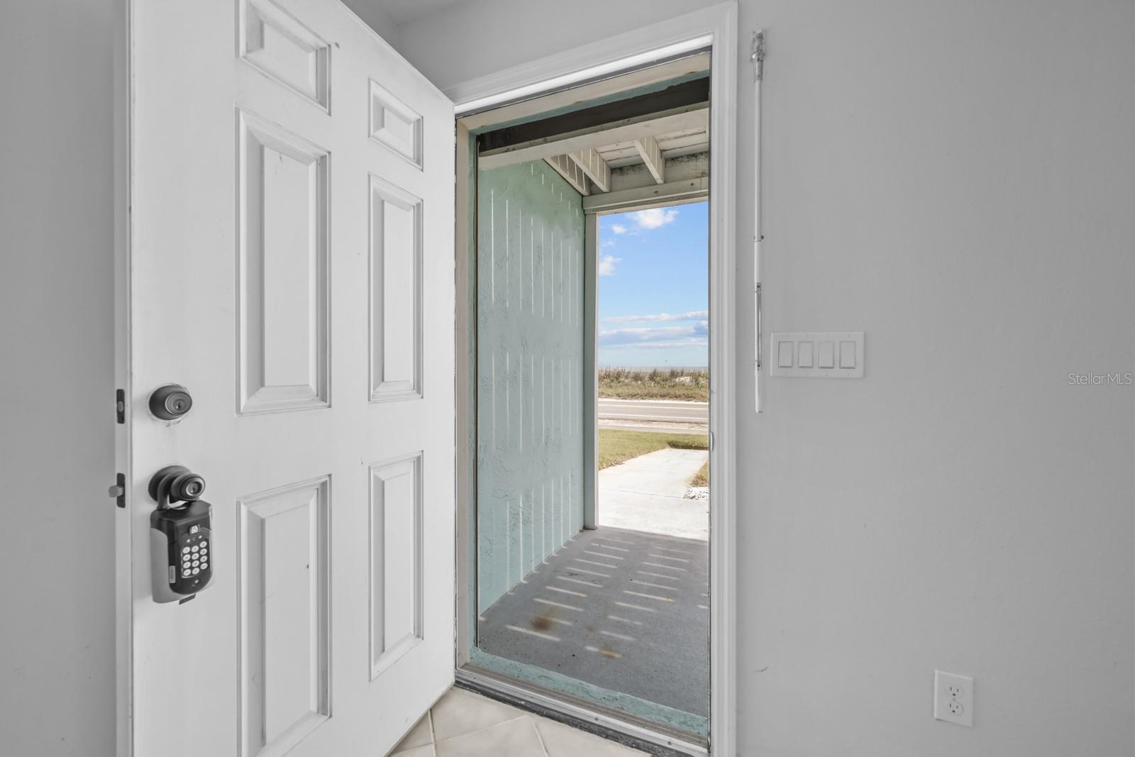 SOUTHERN SHORES CONDO - Residential