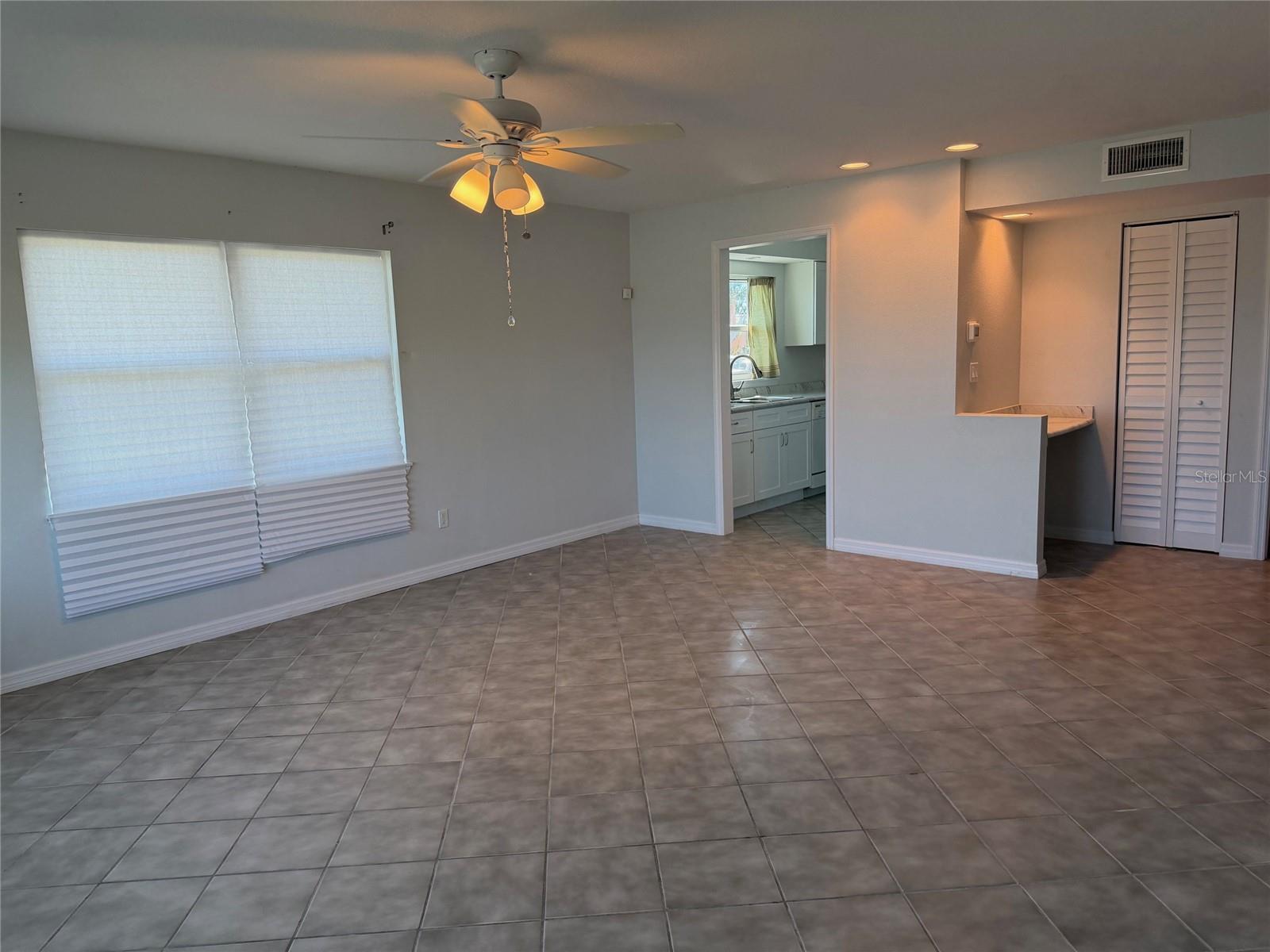 SOUTHERN SHORES CONDO - Residential