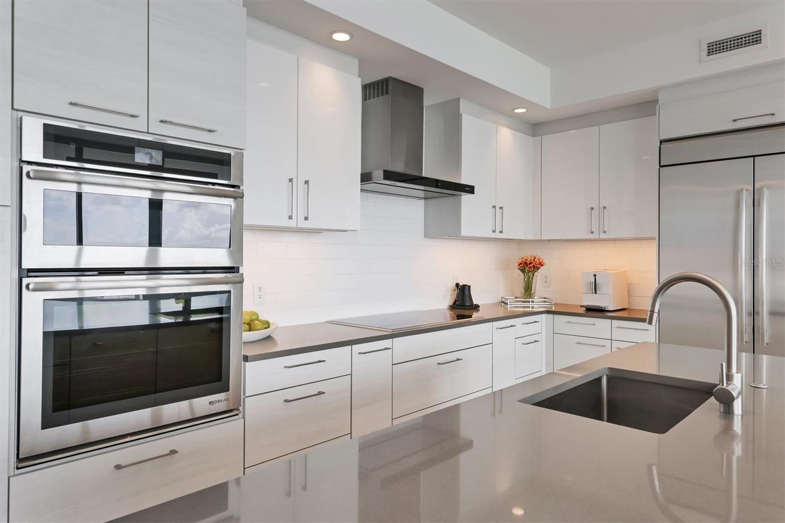 VUE SARASOTA BAY - Residential